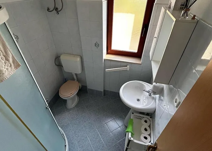 Lägenhet By The Sea Ilovik, Losinj - 8069